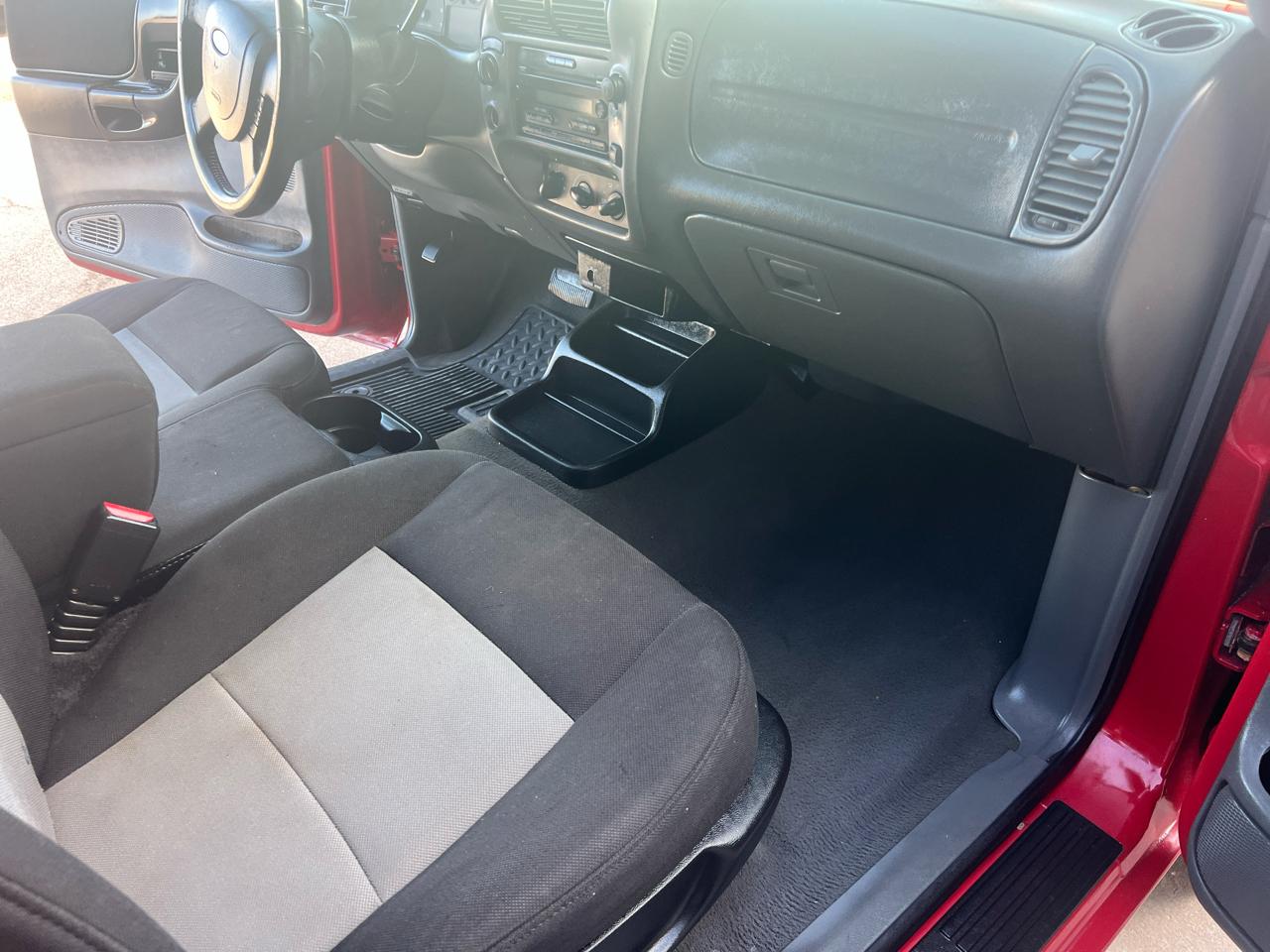 Ford Ranger 4dr Supercb 4.0L XLT FX4 Off-Rd 4WD 2004