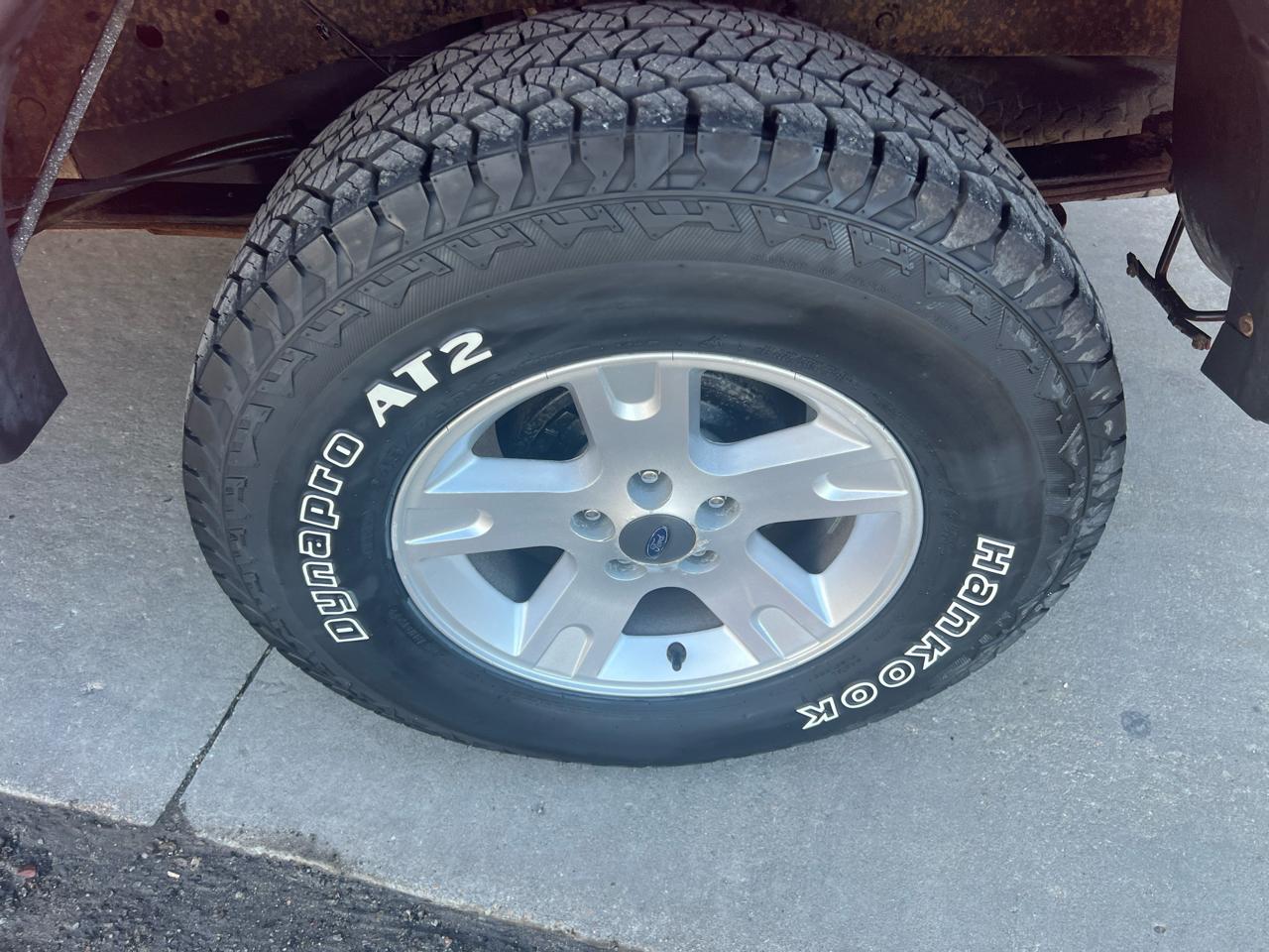 Ford Ranger 4dr Supercb 4.0L XLT FX4 Off-Rd 4WD 2004