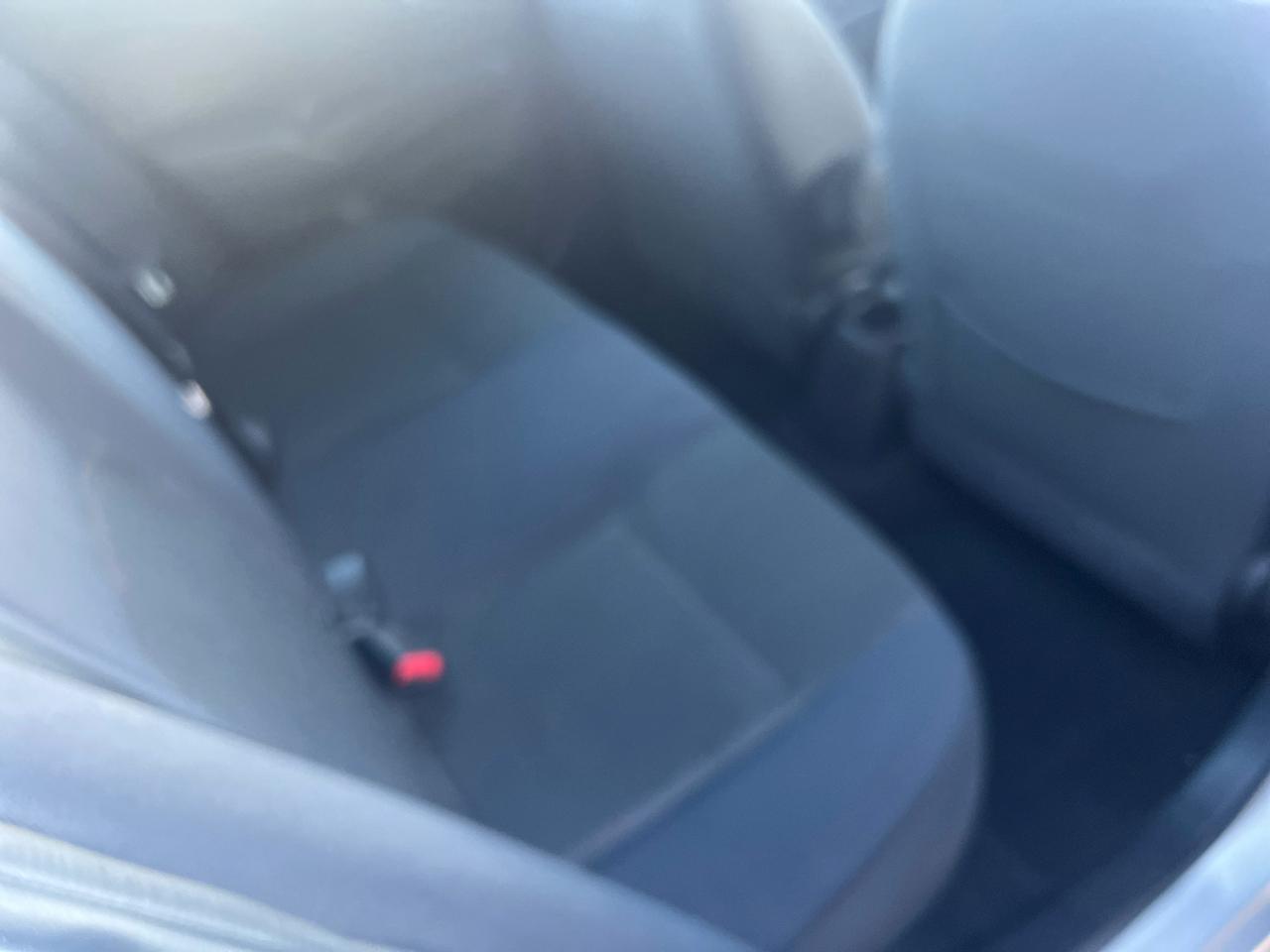 Nissan Versa 4dr Sdn CVT 1.6 SV 2013