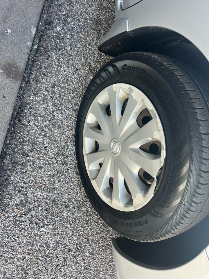 Nissan Versa 4dr Sdn CVT 1.6 SV 2013