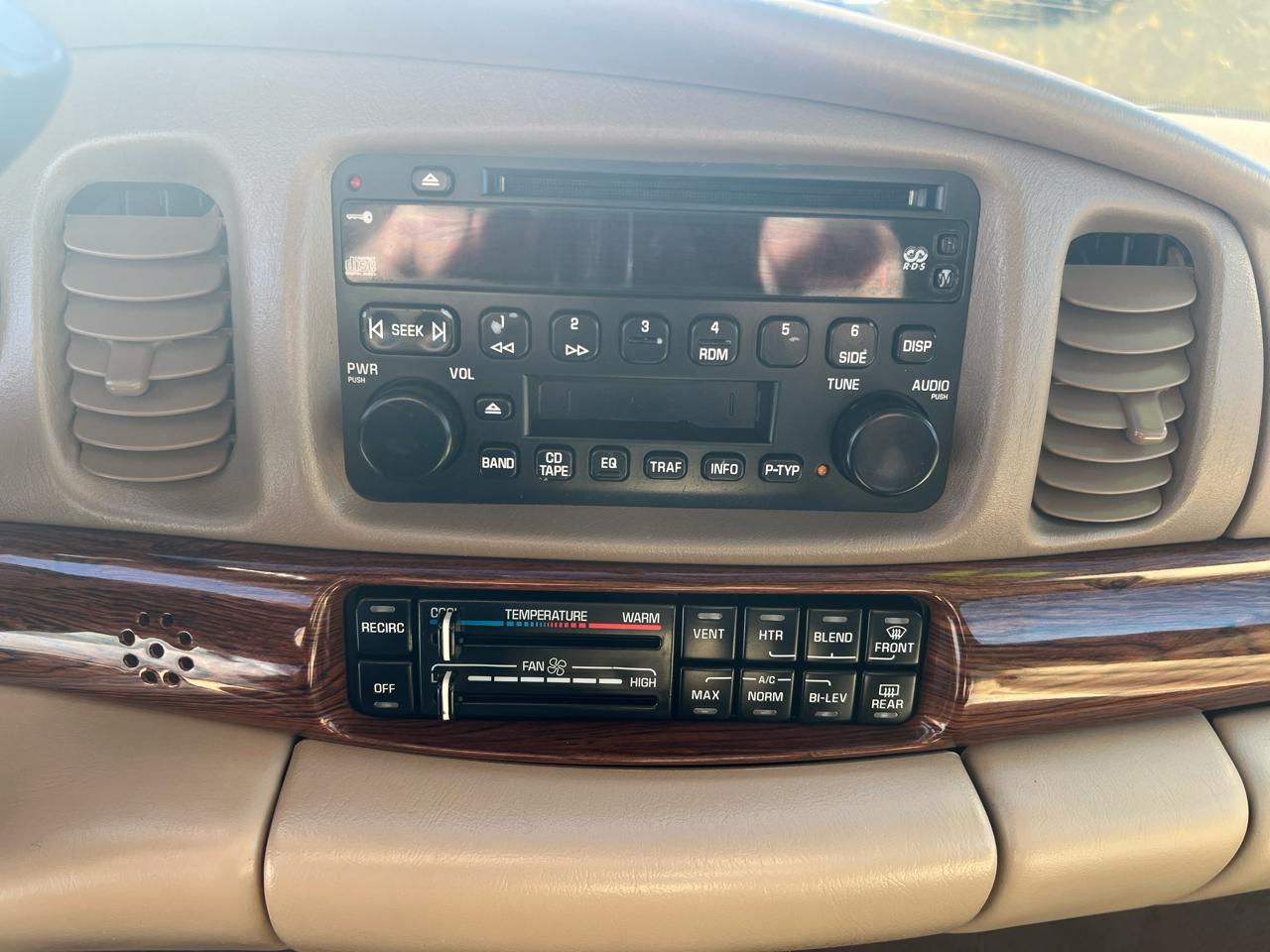 Buick LeSabre 4dr Sdn Custom 2004