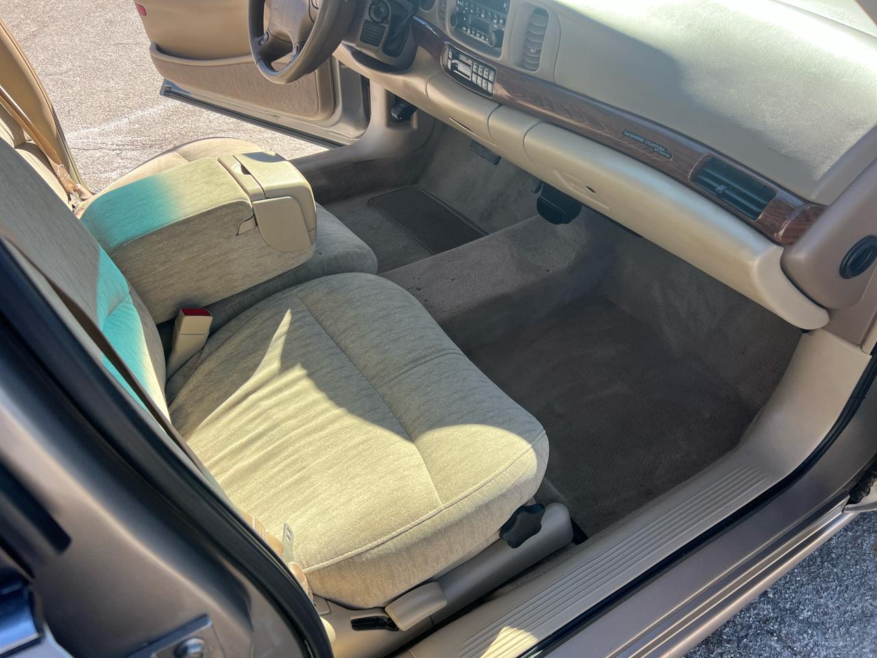 Buick LeSabre 4dr Sdn Custom 2004