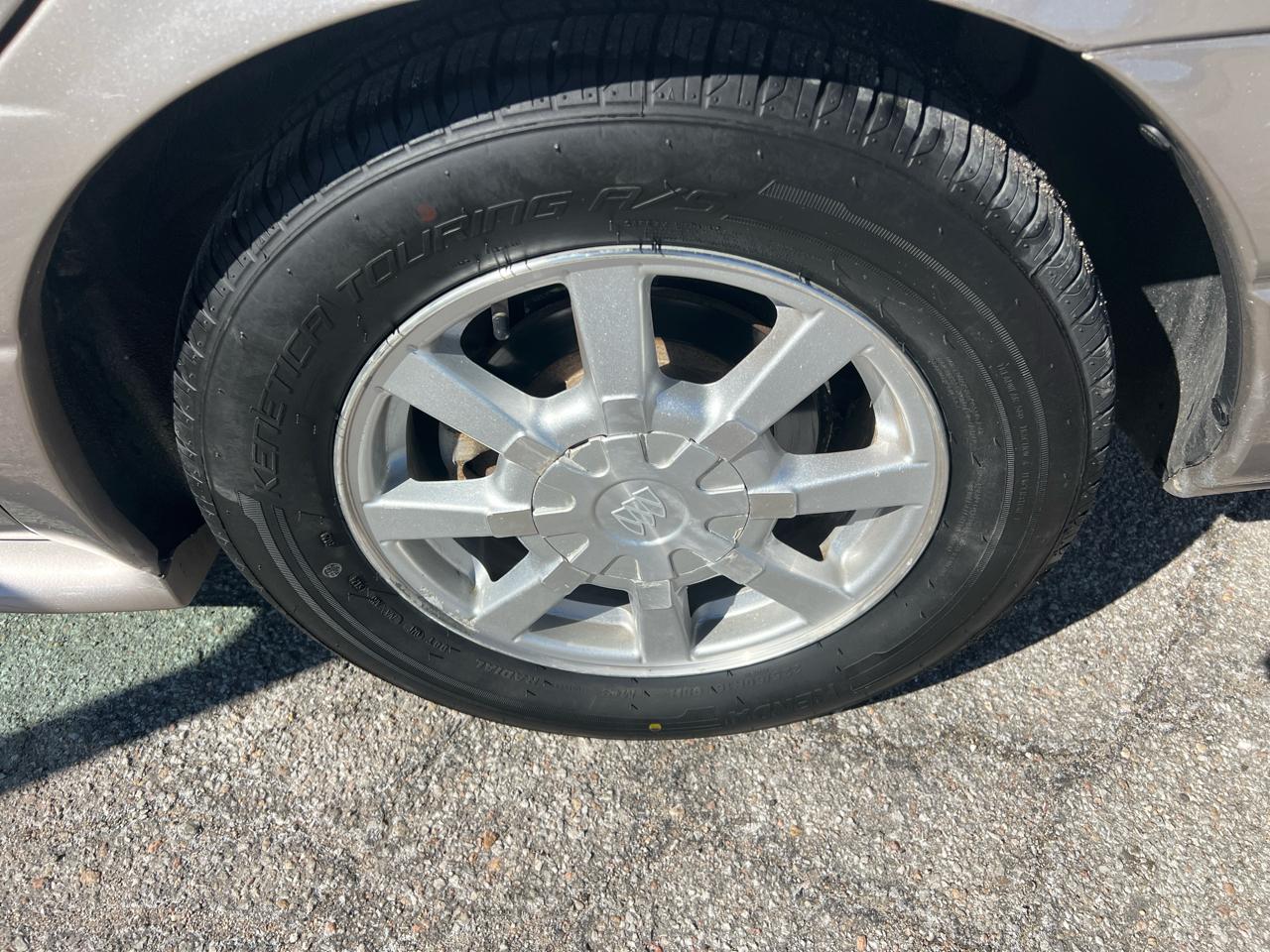 Buick LeSabre 4dr Sdn Custom 2004