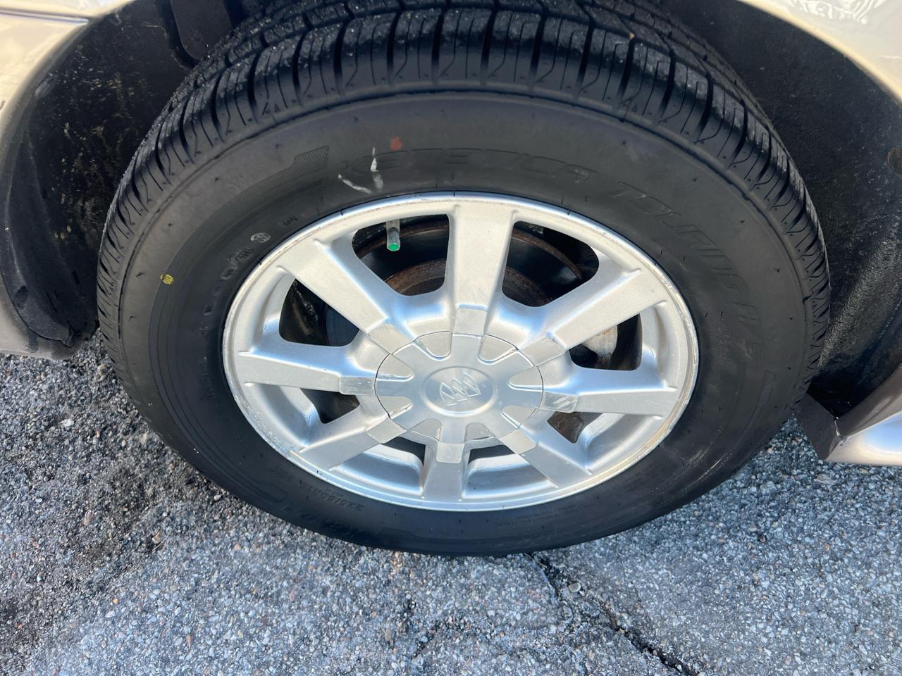 Buick LeSabre 4dr Sdn Custom 2004