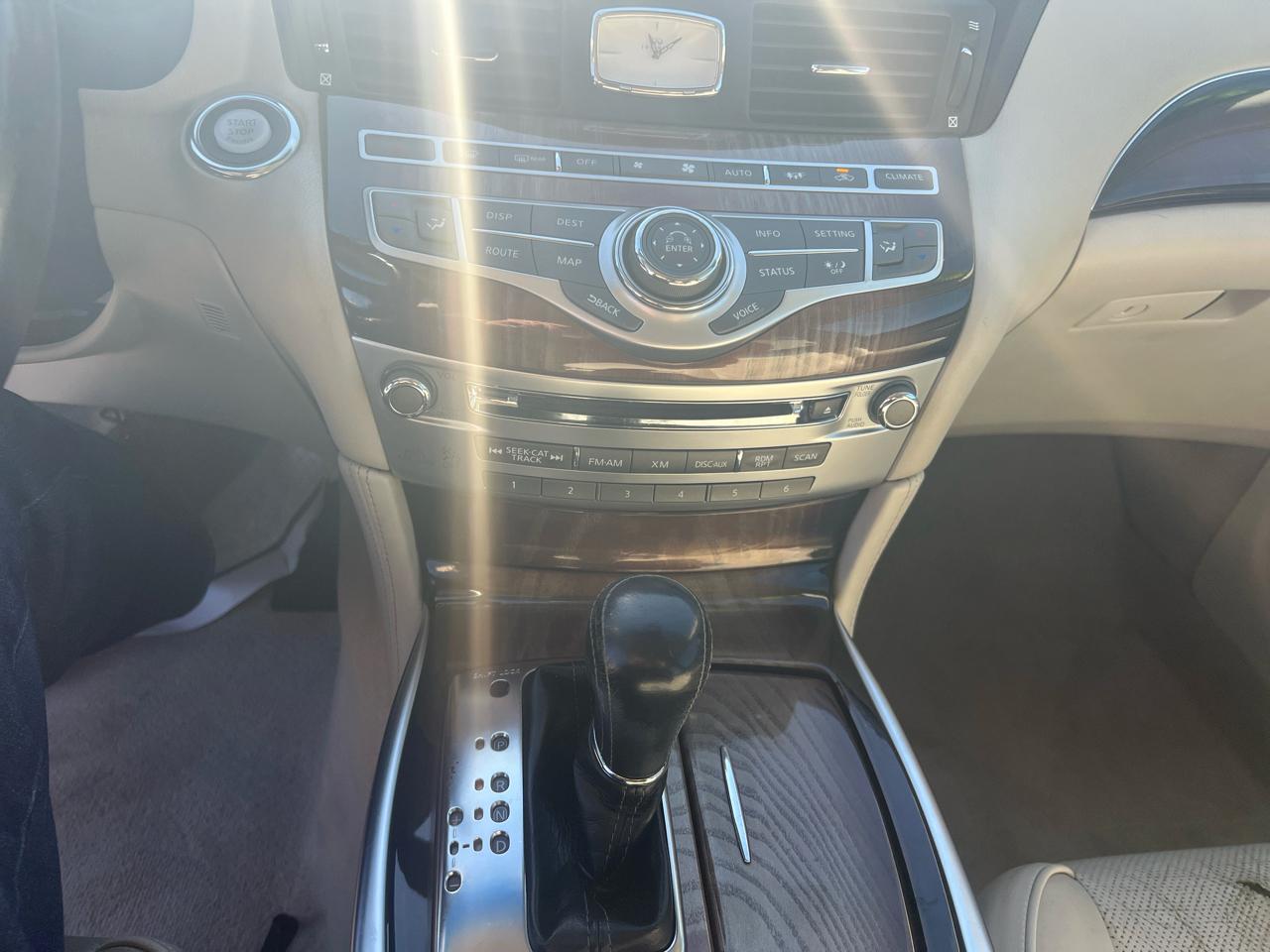 Infiniti M37 4dr Sdn AWD 2012