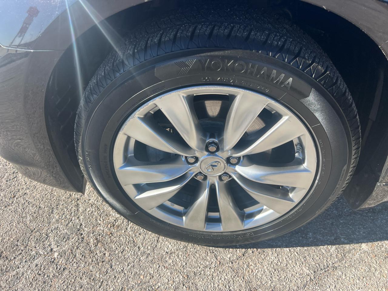 Infiniti M37 4dr Sdn AWD 2012