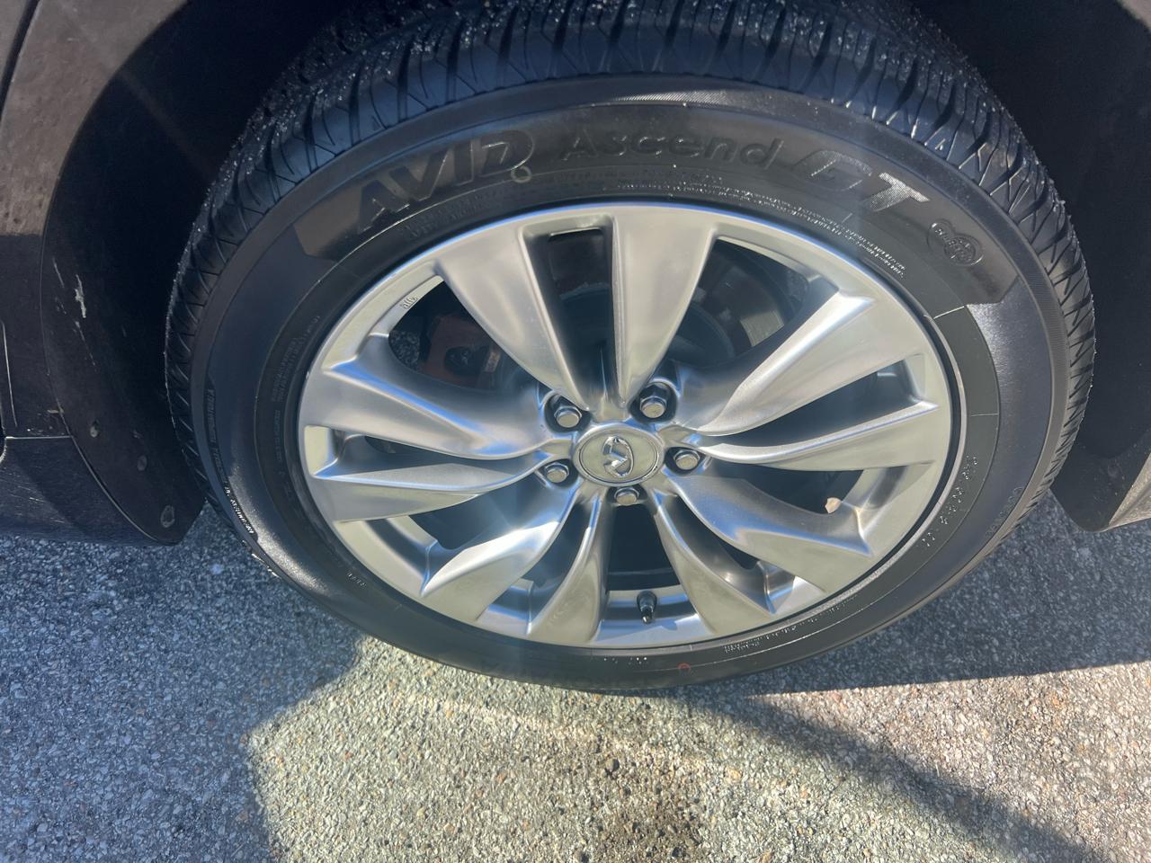 Infiniti M37 4dr Sdn AWD 2012