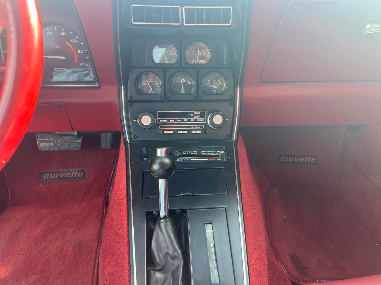 Chevrolet Corvette 2dr Coupe 1982