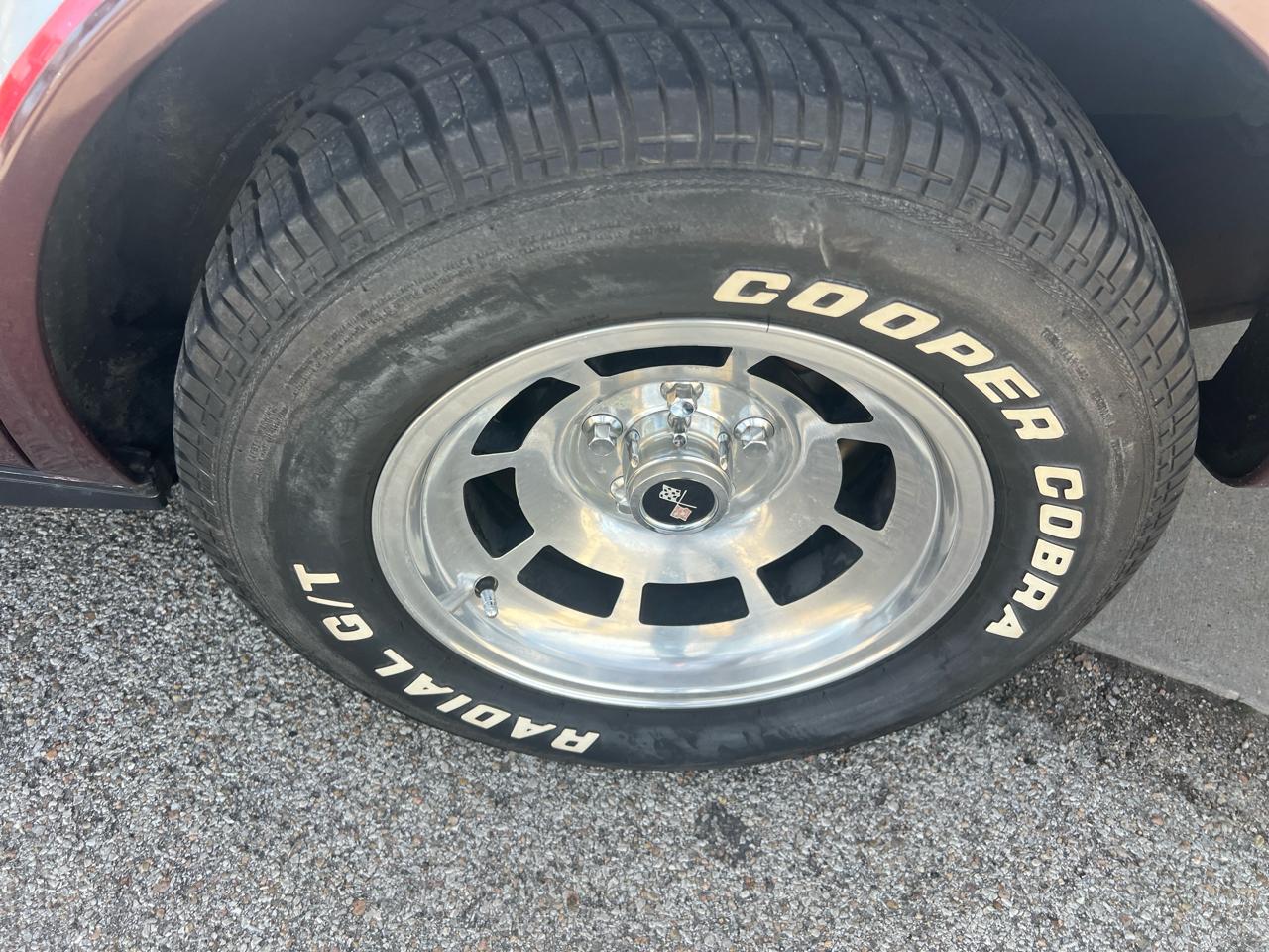 Chevrolet Corvette 2dr Coupe 1982