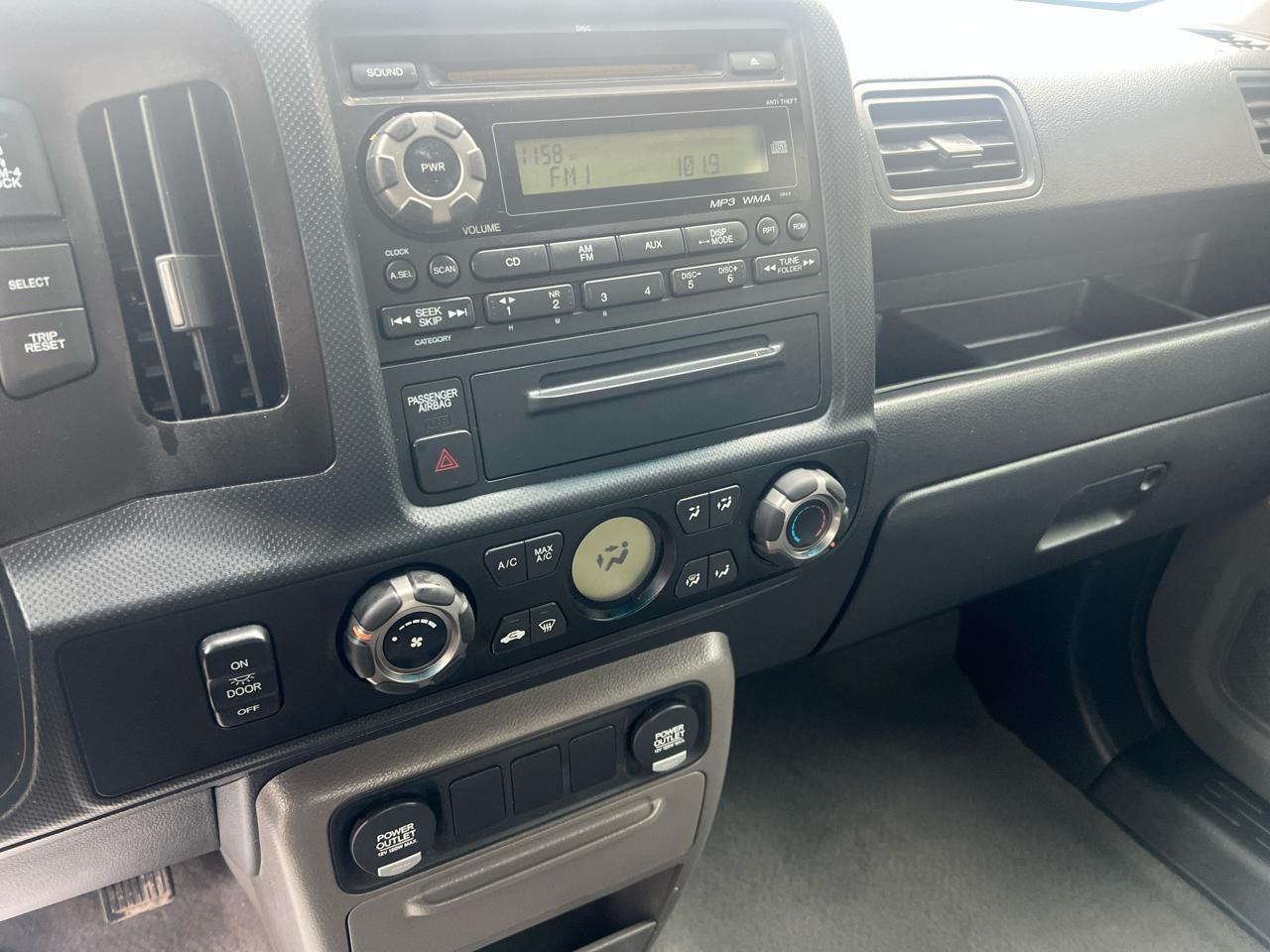 Honda Ridgeline 4WD Crew Cab RT 2012