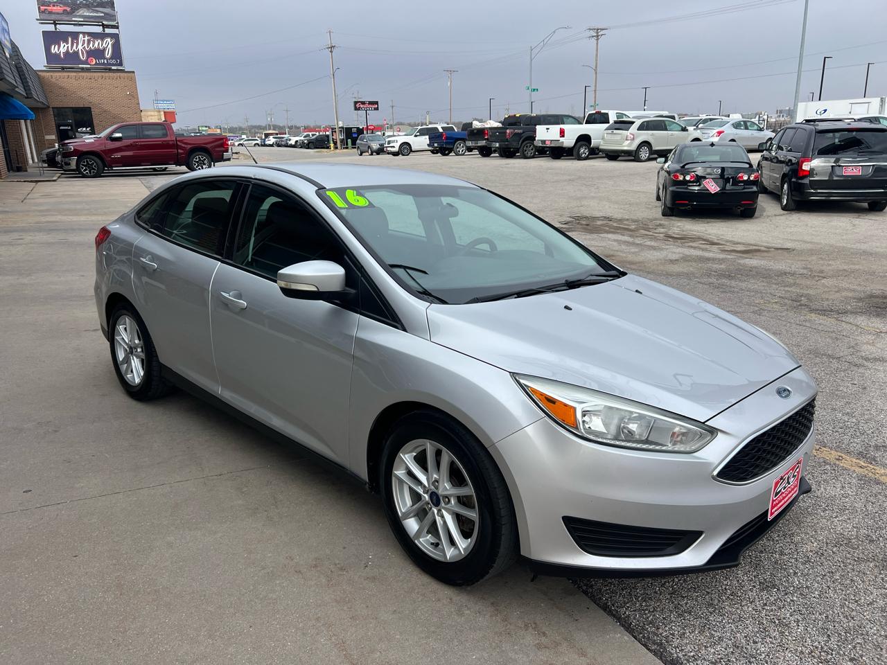 Ford Focus 4dr Sdn SE 2016