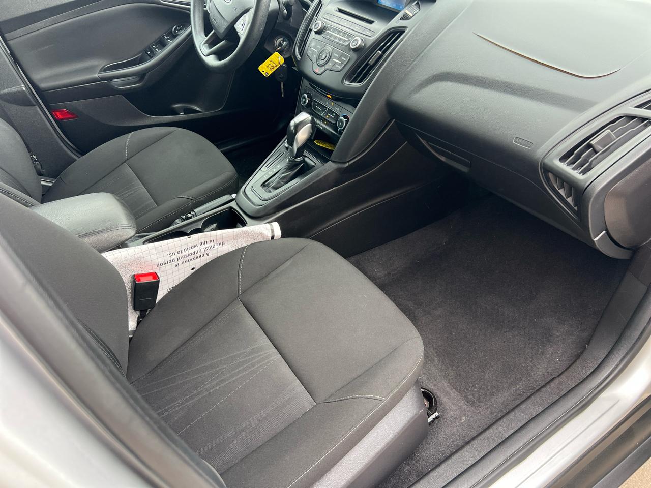 Ford Focus 4dr Sdn SE 2016