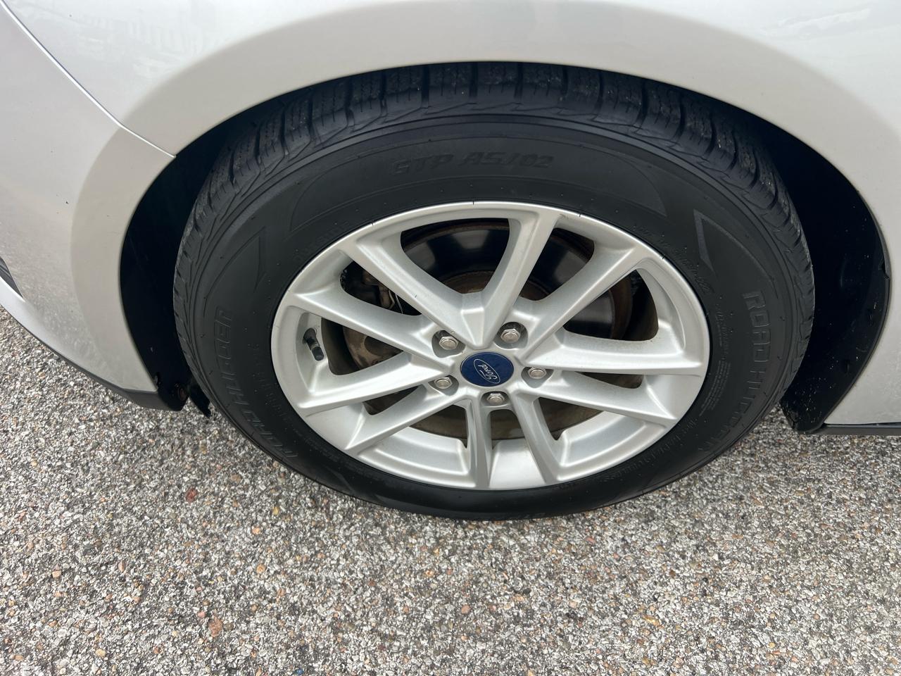 Ford Focus 4dr Sdn SE 2016