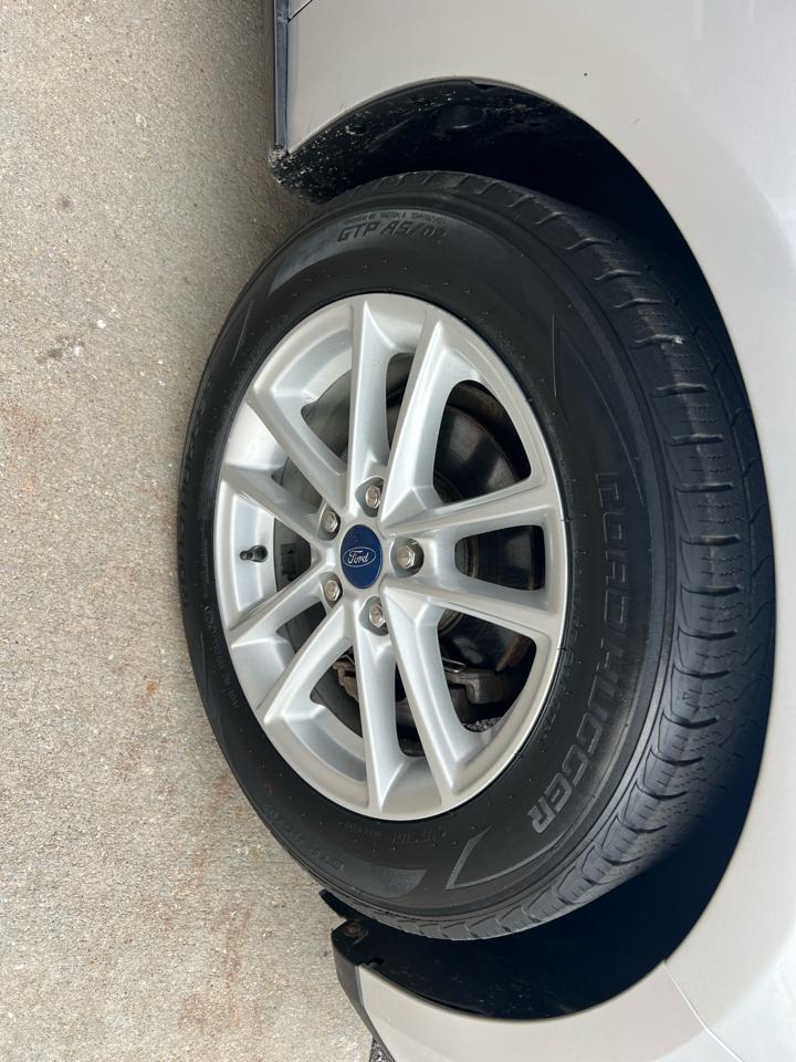 Ford Focus 4dr Sdn SE 2016