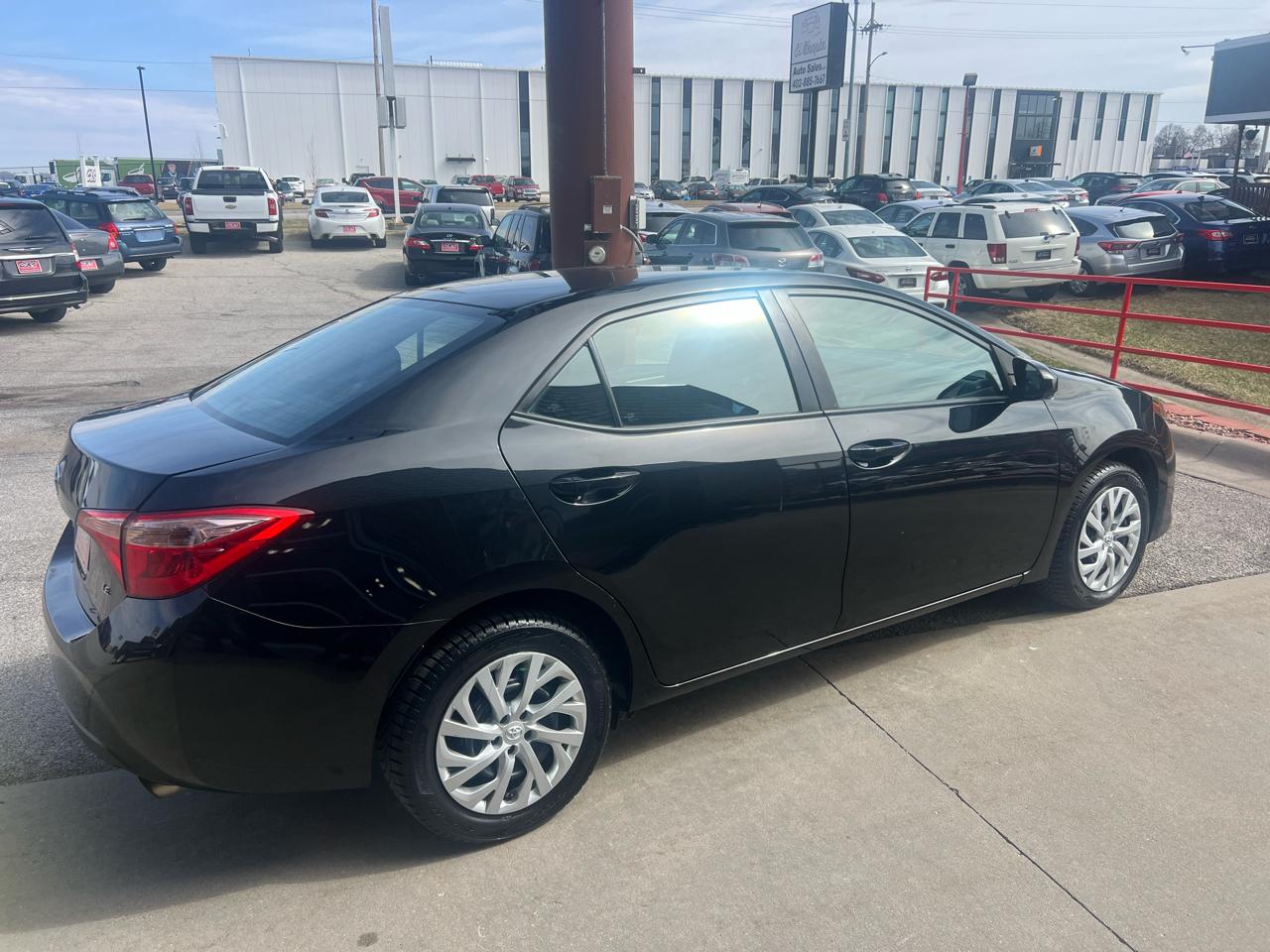 Toyota Corolla 50th Anniversary Special Edition CVT (Natl) 2017