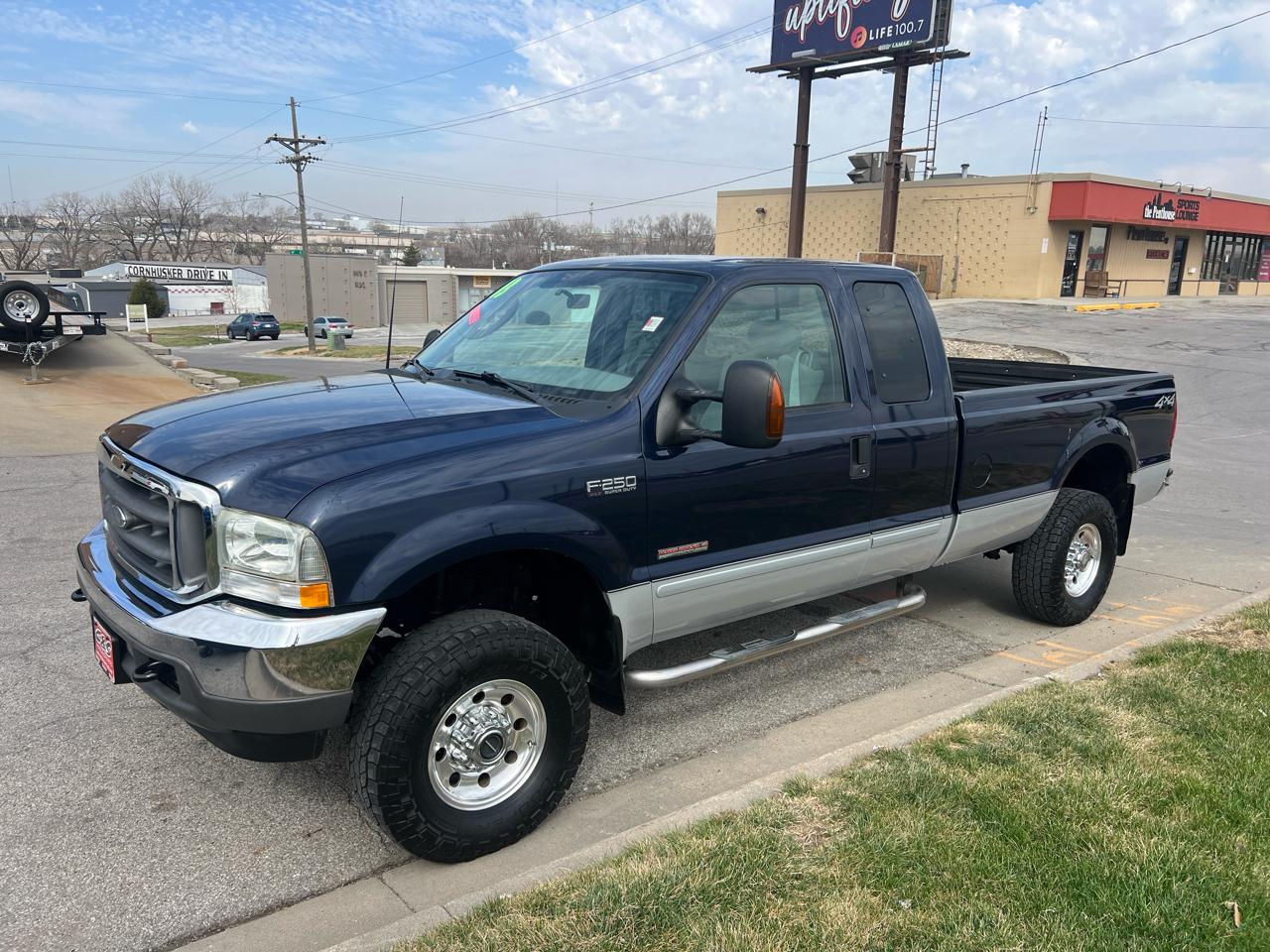 Ford Super Duty F-250 Supercab 142" XLT 4WD 2003