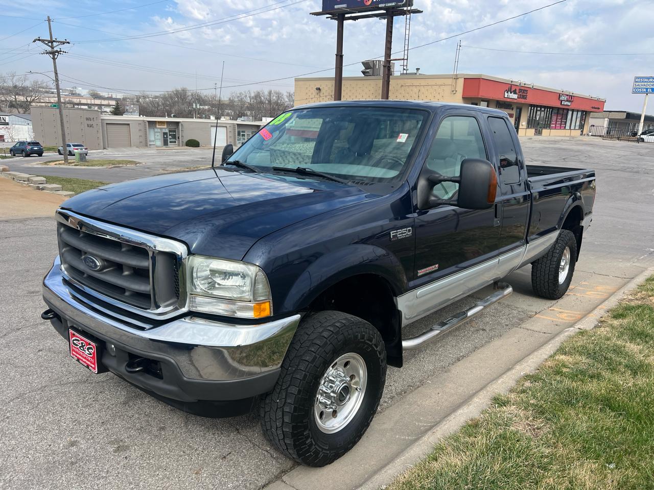Ford Super Duty F-250 Supercab 142" XLT 4WD 2003