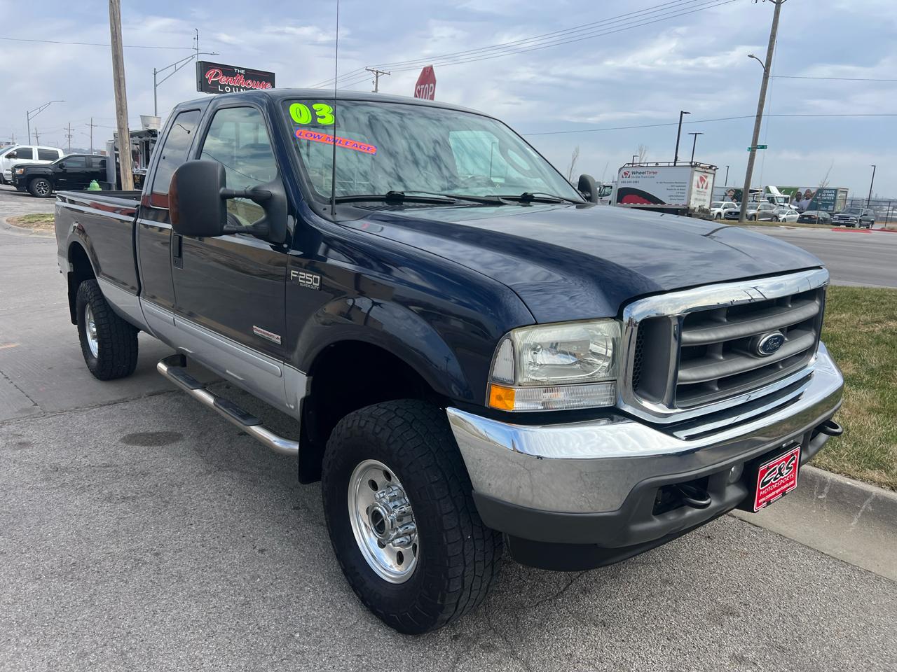 Ford Super Duty F-250 Supercab 142" XLT 4WD 2003