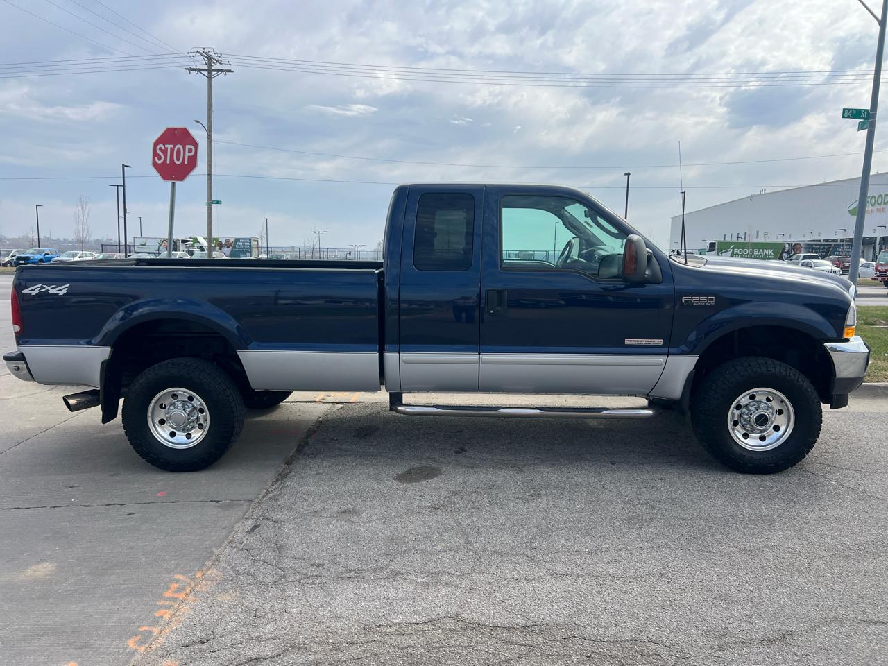 Ford Super Duty F-250 Supercab 142" XLT 4WD 2003