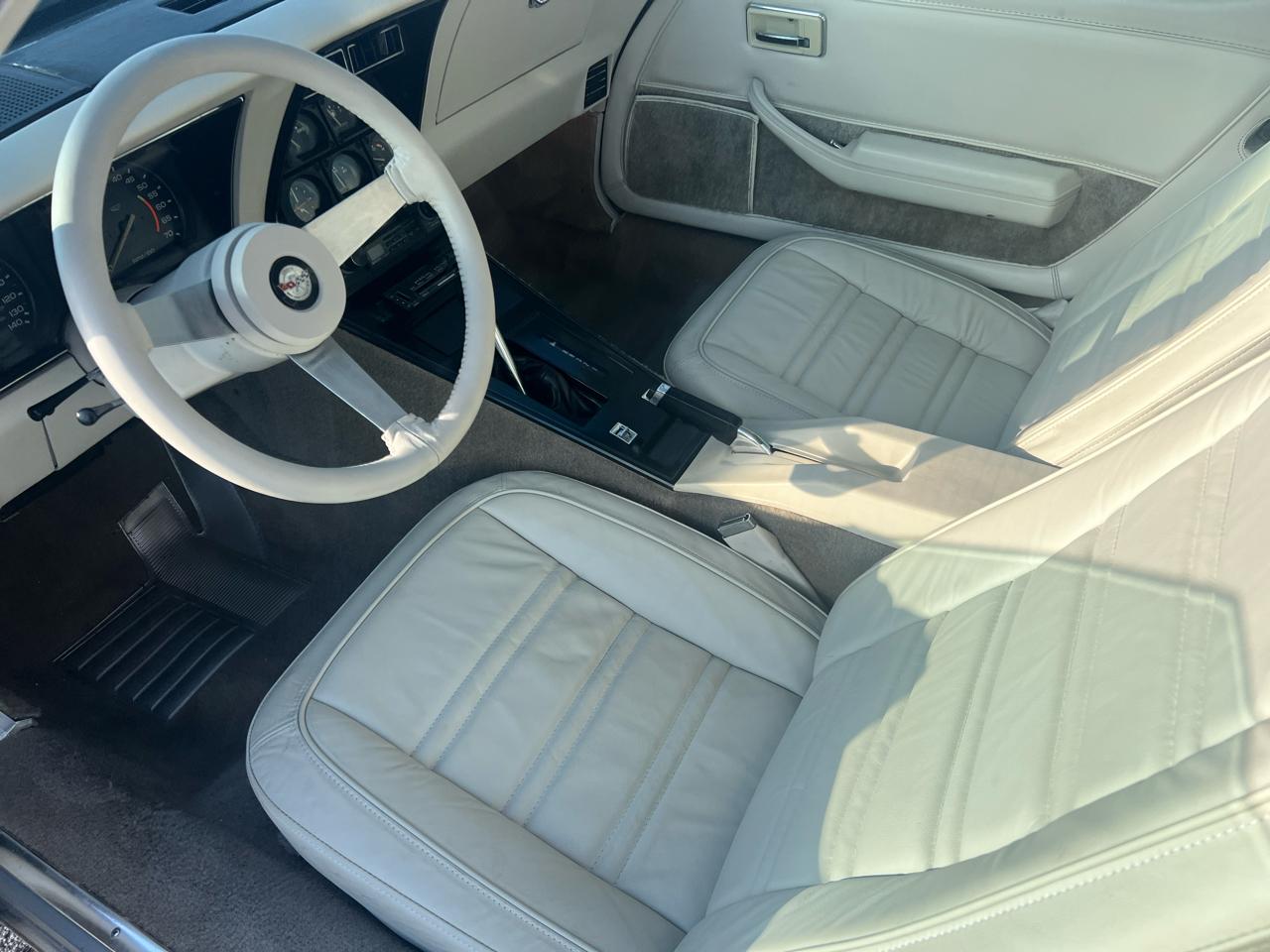 Chevrolet Corvette 1LT 2D Coupe 1978