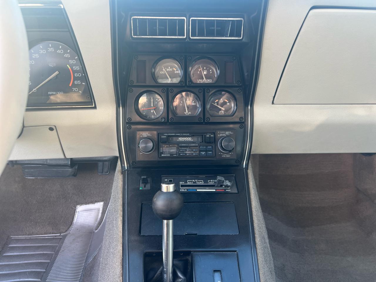 Chevrolet Corvette 1LT 2D Coupe 1978