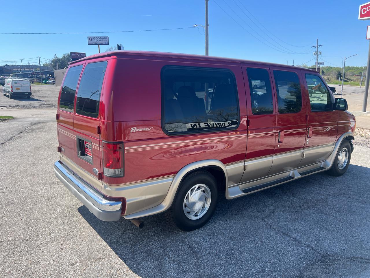Ford Econoline Cargo Van E-150 2002