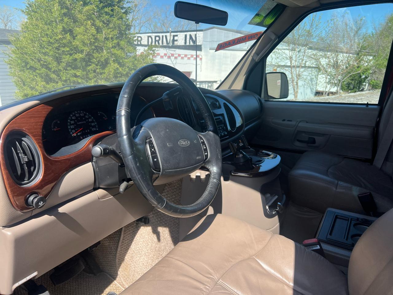 Ford Econoline Cargo Van E-150 2002