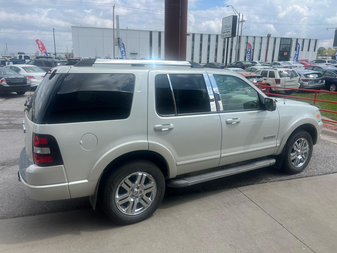 Ford Explorer 4dr 114" WB 4.6L Limited 4WD 2006