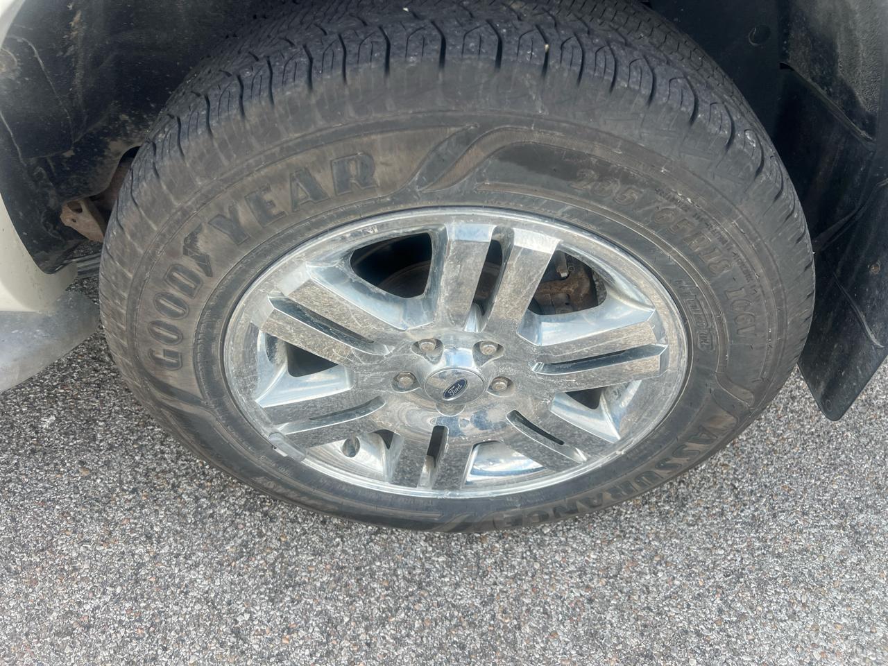 Ford Explorer 4dr 114" WB 4.6L Limited 4WD 2006