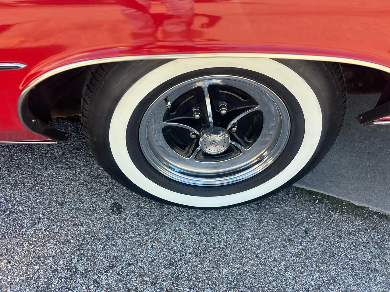 Buick LeSabre 2dr Coupe Custom 1975