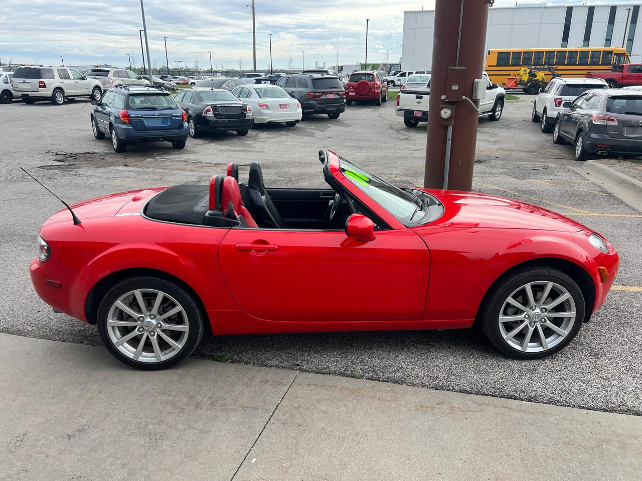 Mazda MX-5 Miata 2dr Conv Grand Touring Manual 2006