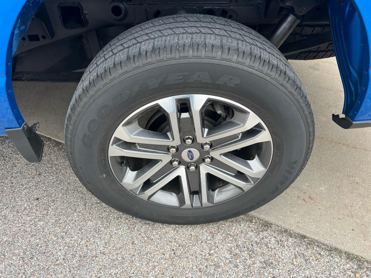 Ford F-150 XL 4WD SuperCrew 5.5' Box 2021