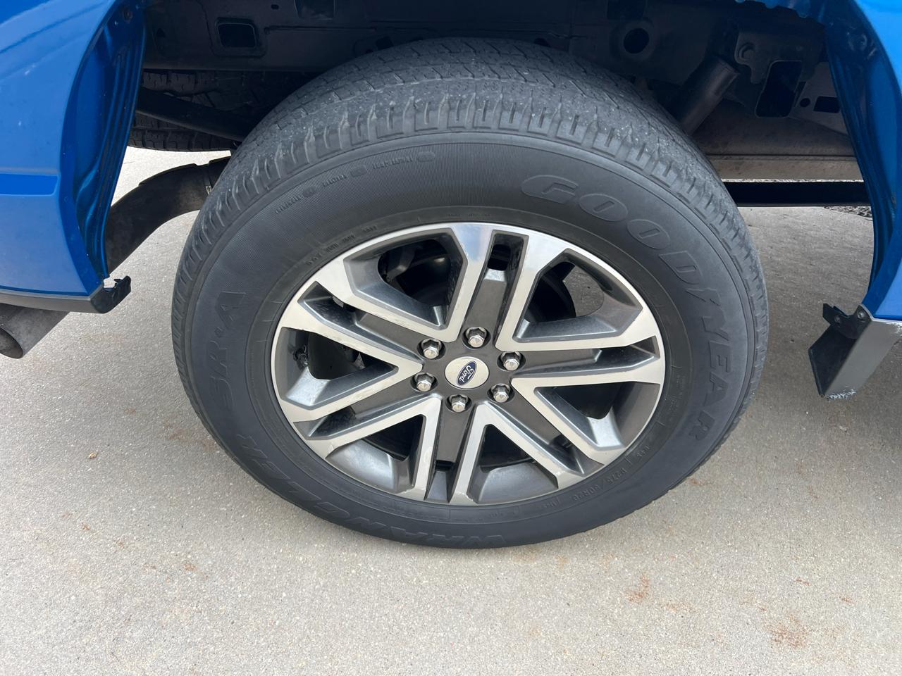 Ford F-150 XL 4WD SuperCrew 5.5' Box 2021