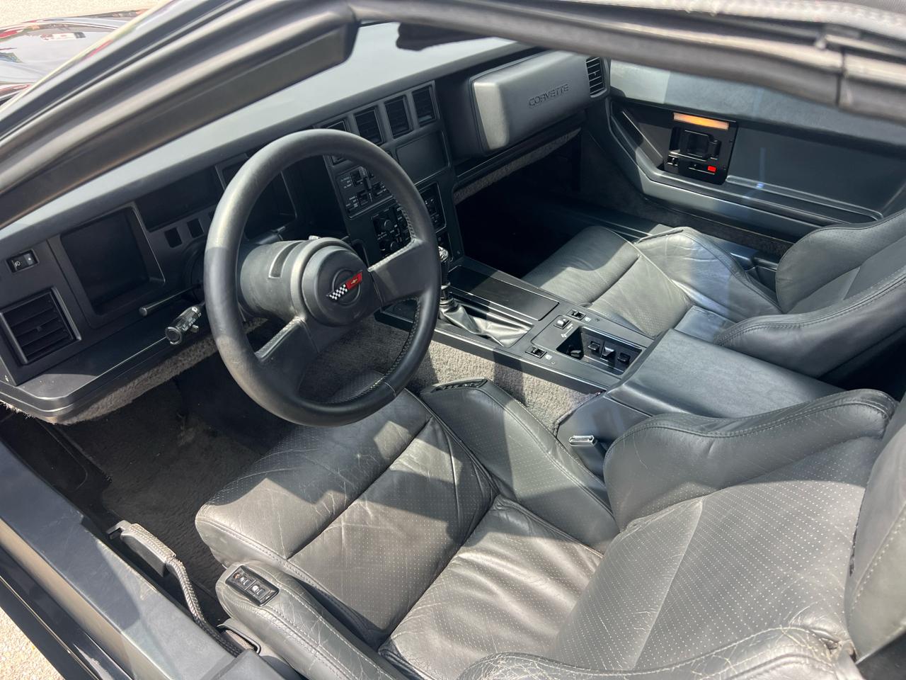 Chevrolet Corvette 2dr Convertible 1987