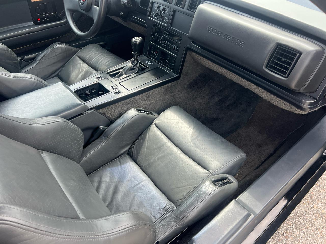 Chevrolet Corvette 2dr Convertible 1987