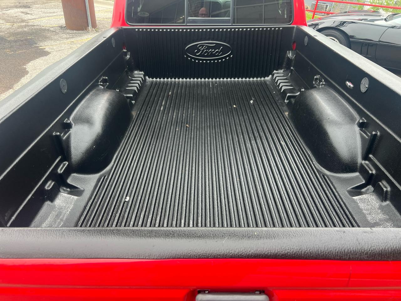 Ford Ranger Reg Cab 112" WB XLT 4WD 1999