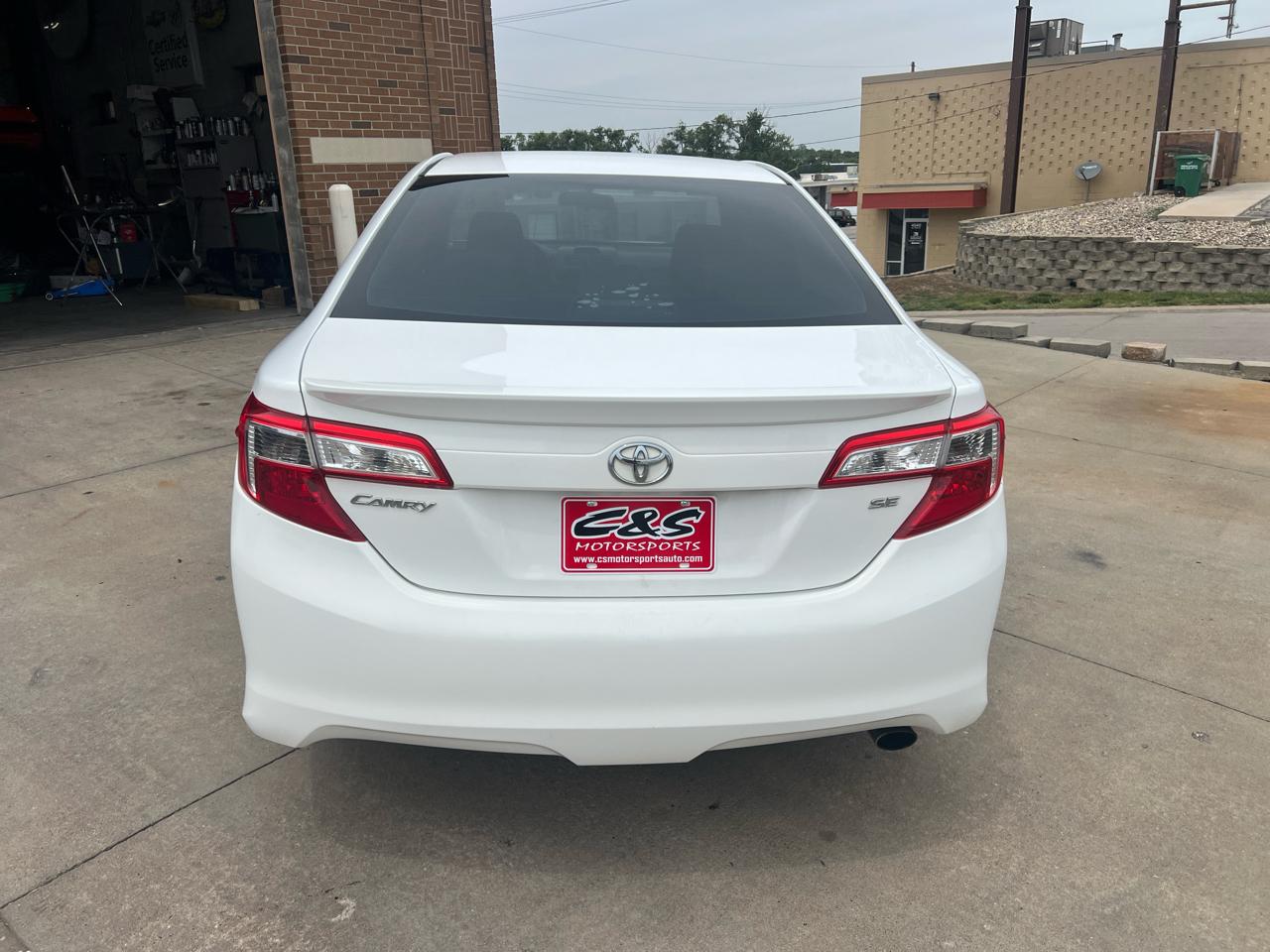 Toyota Camry 2014.5 4dr Sdn I4 Auto SE Sport (Natl) 2014