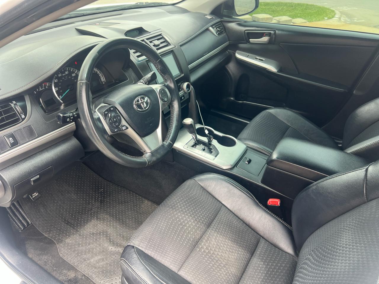 Toyota Camry 2014.5 4dr Sdn I4 Auto SE Sport (Natl) 2014