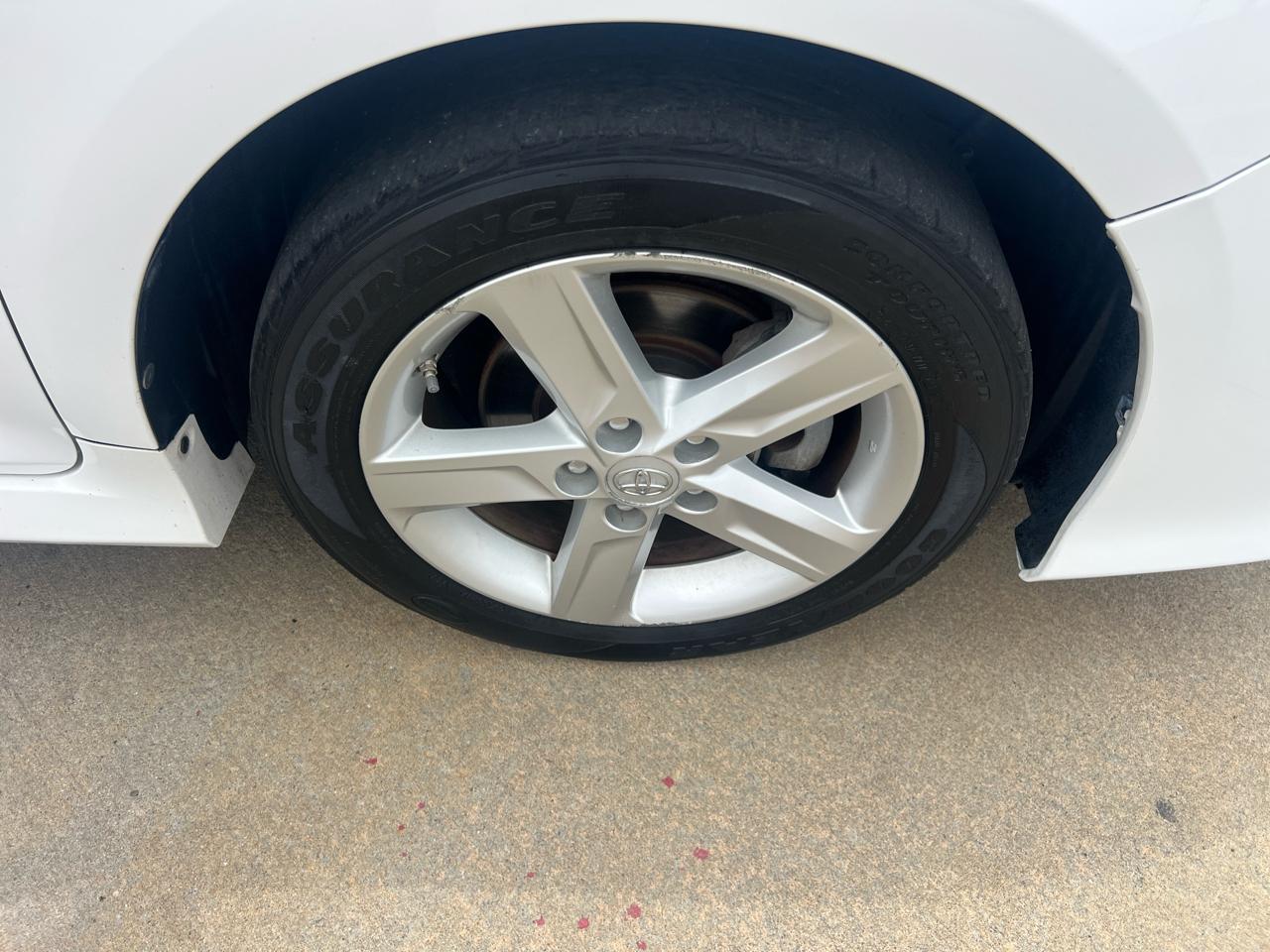 Toyota Camry 2014.5 4dr Sdn I4 Auto SE Sport (Natl) 2014