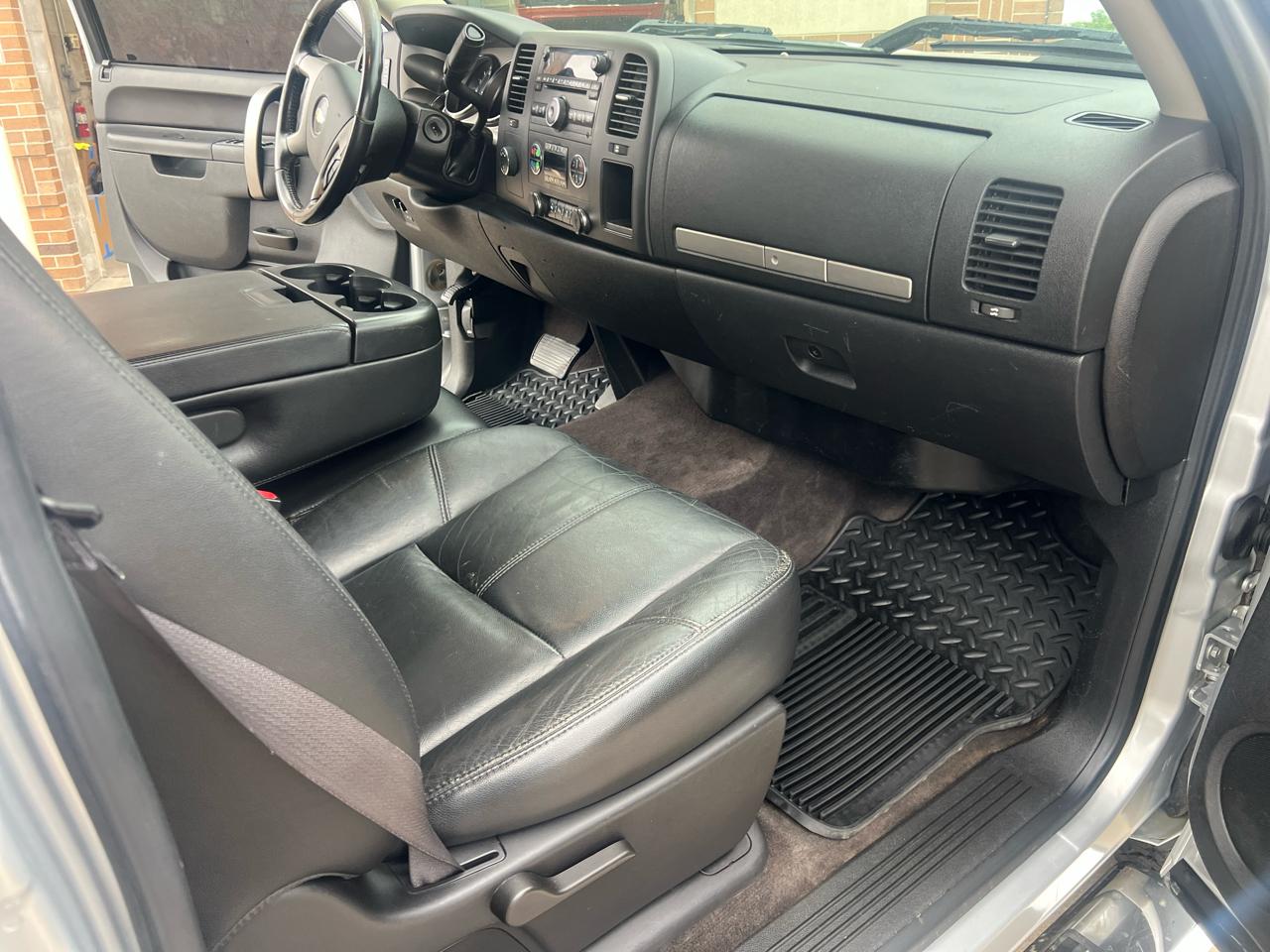 Chevrolet Silverado 3500HD 4WD Crew Cab 153.7" SRW LT 2013