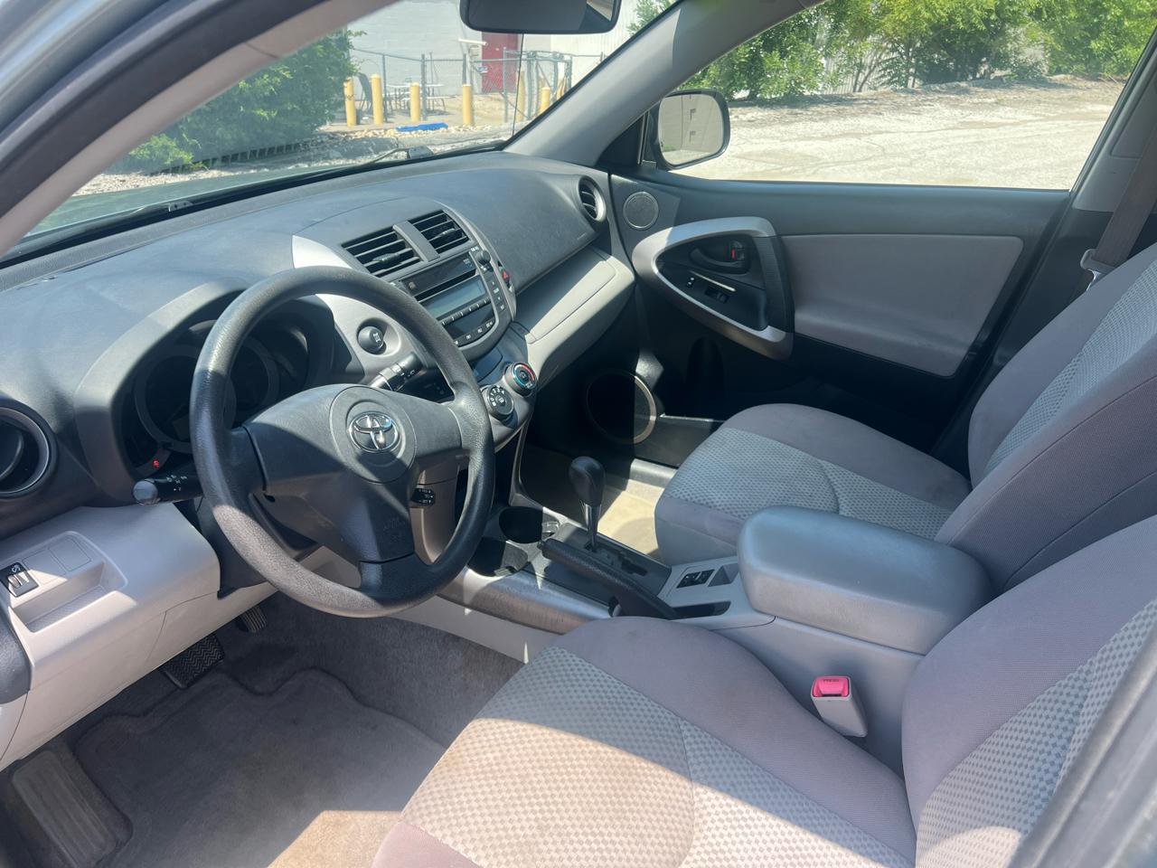 Toyota RAV4 4WD 4dr 4-cyl 4-Spd AT (Natl) 2008