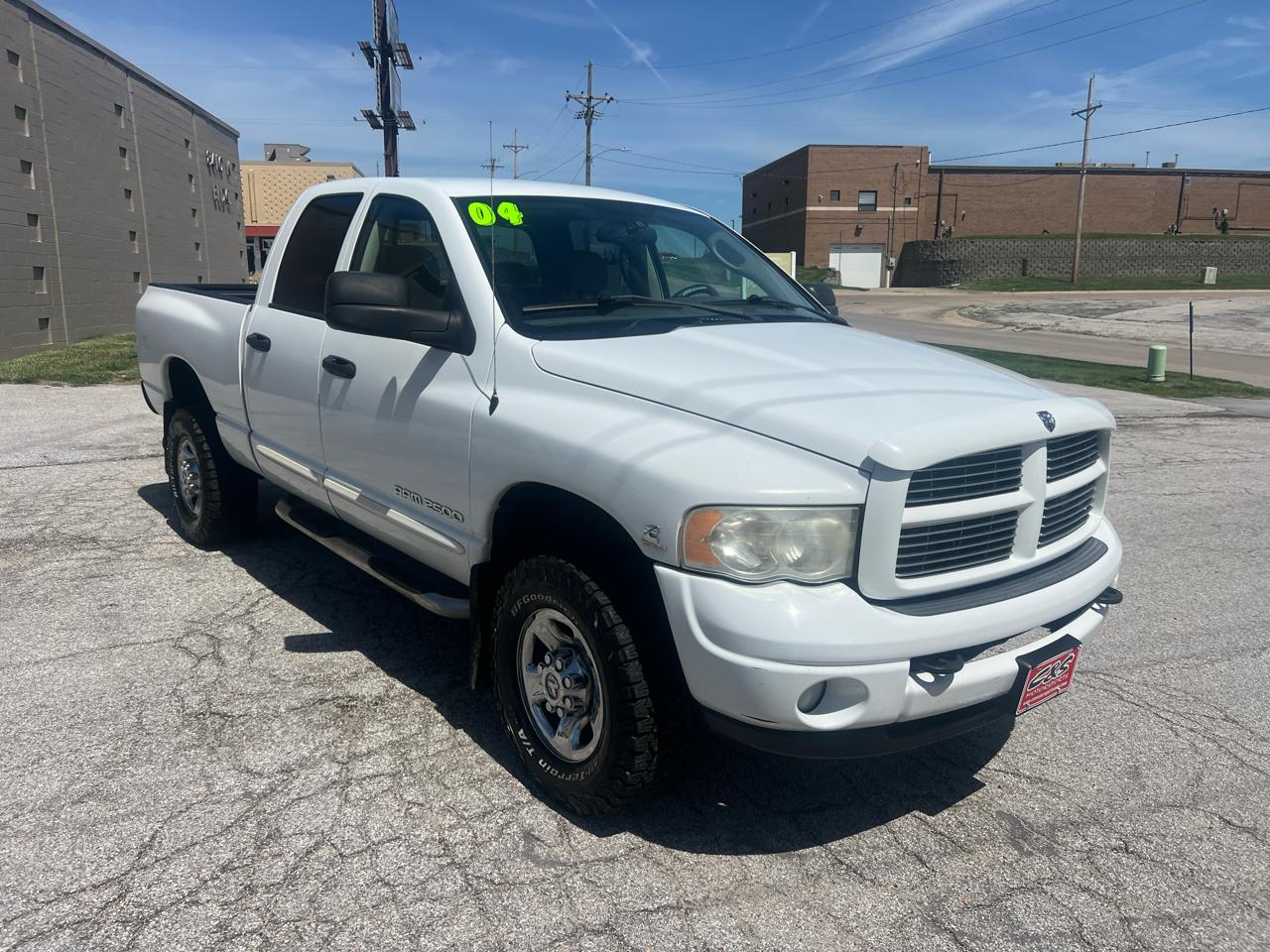 Dodge Ram 2500 4dr Quad Cab 140.5" WB 4WD SLT 2004