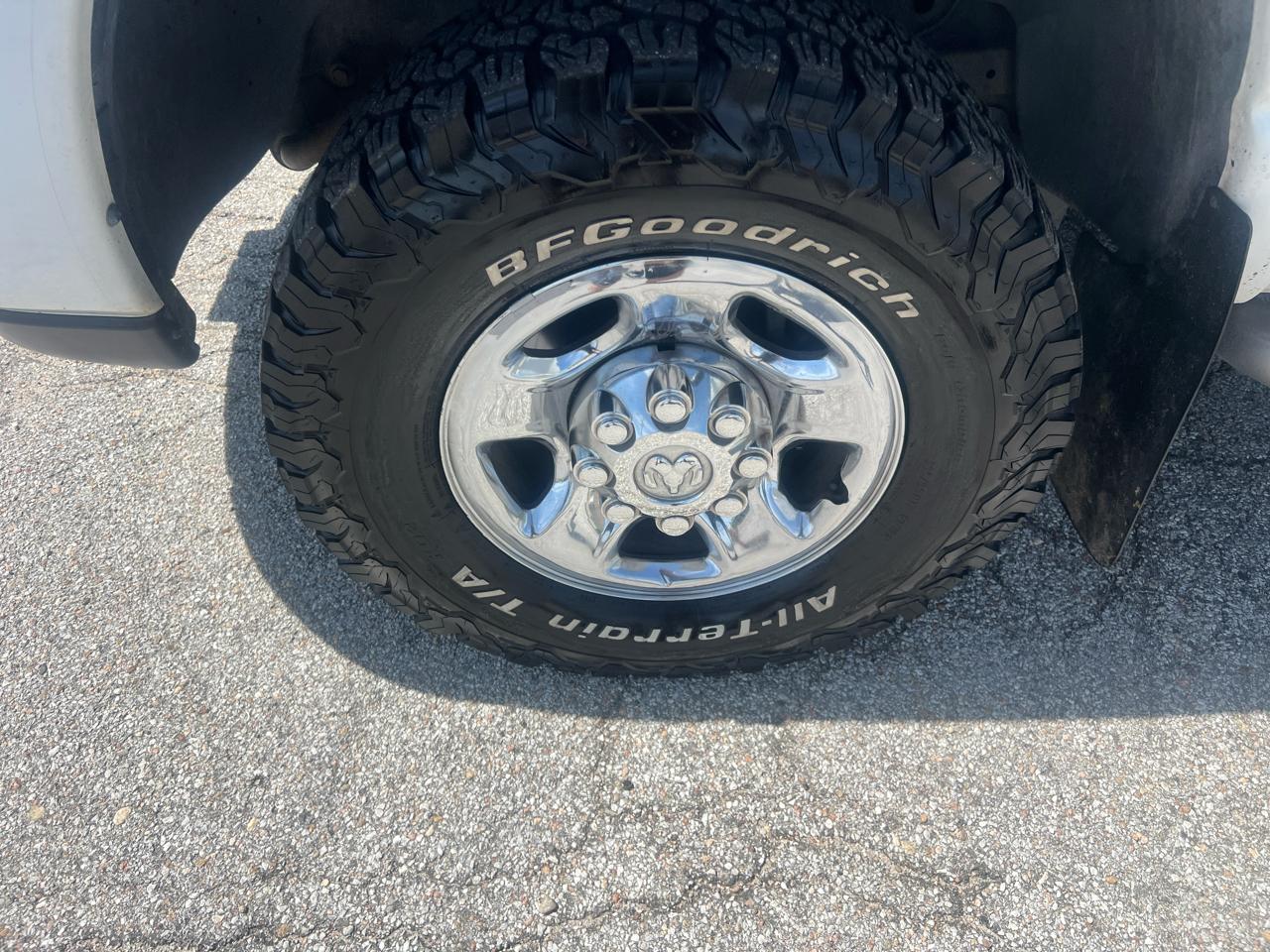 Dodge Ram 2500 4dr Quad Cab 140.5" WB 4WD SLT 2004