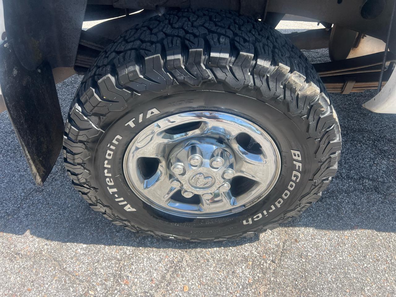 Dodge Ram 2500 4dr Quad Cab 140.5" WB 4WD SLT 2004