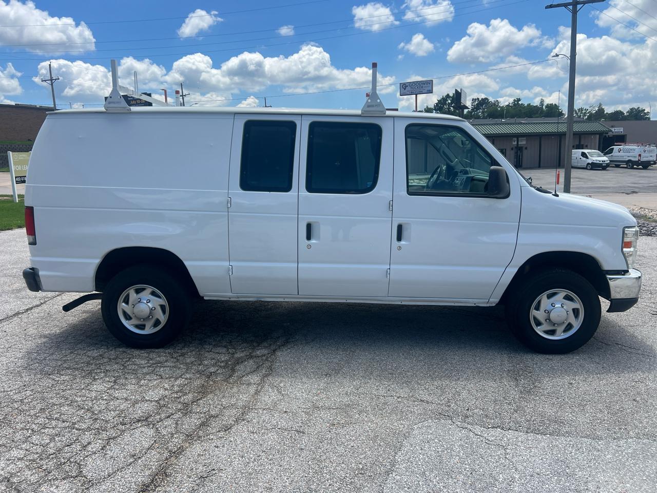 Ford Econoline Cargo Van E-250 Recreational 2014