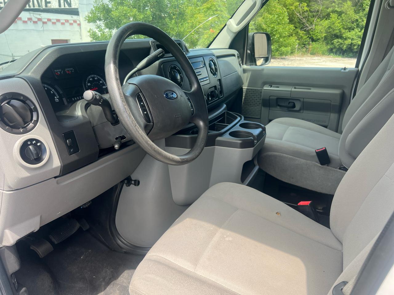 Ford Econoline Cargo Van E-250 Recreational 2014