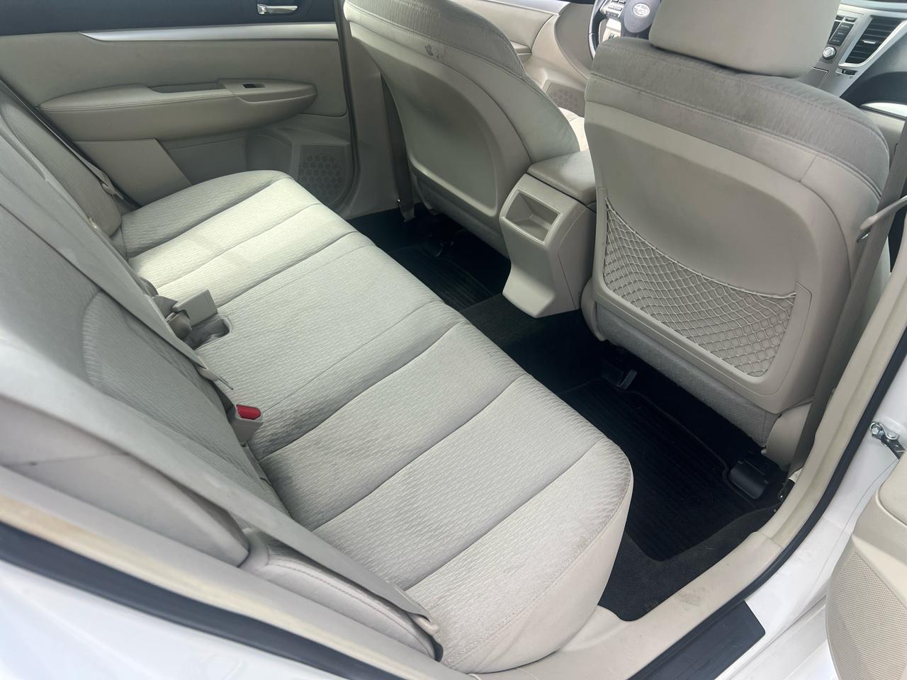 Subaru Legacy 4dr Sdn H4 Auto 2.5i Premium 2012
