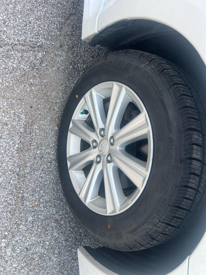 Subaru Legacy 4dr Sdn H4 Auto 2.5i Premium 2012