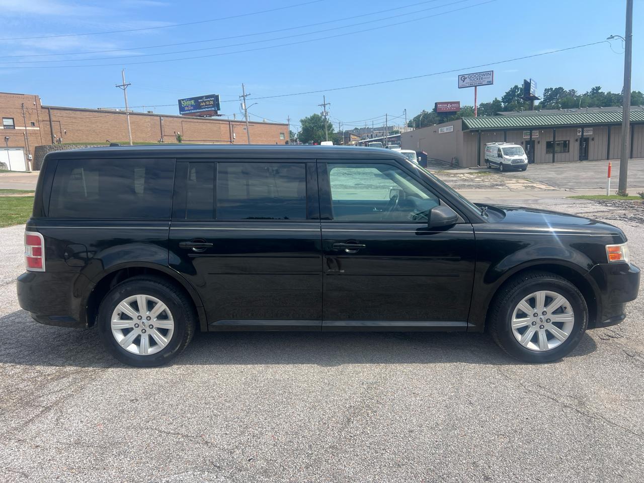 Ford Flex 4dr SE FWD 2011