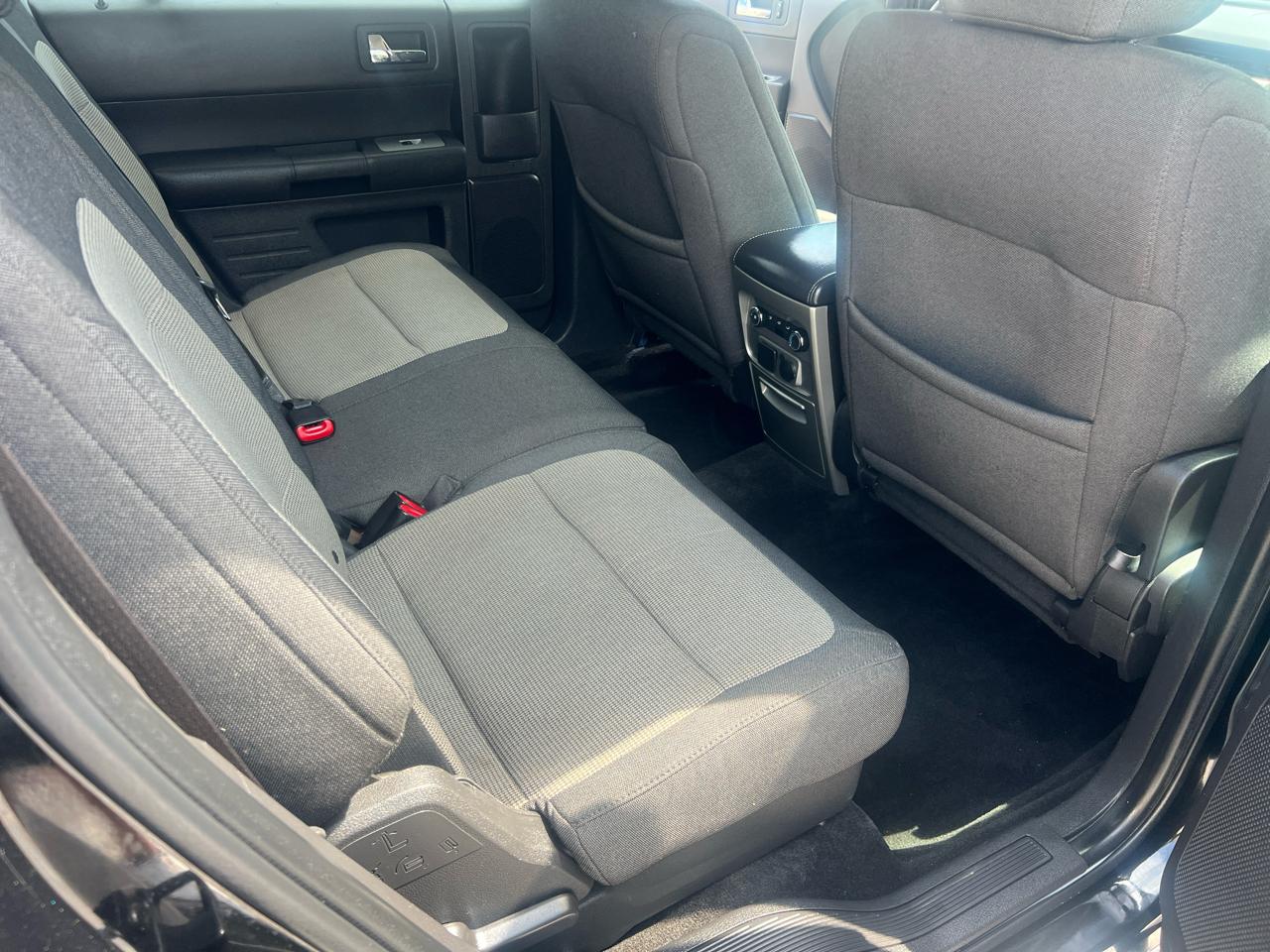 Ford Flex 4dr SE FWD 2011
